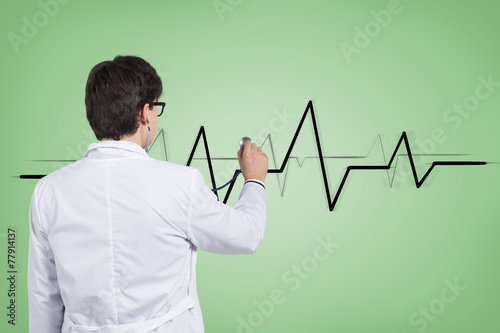 doctor listens pulse