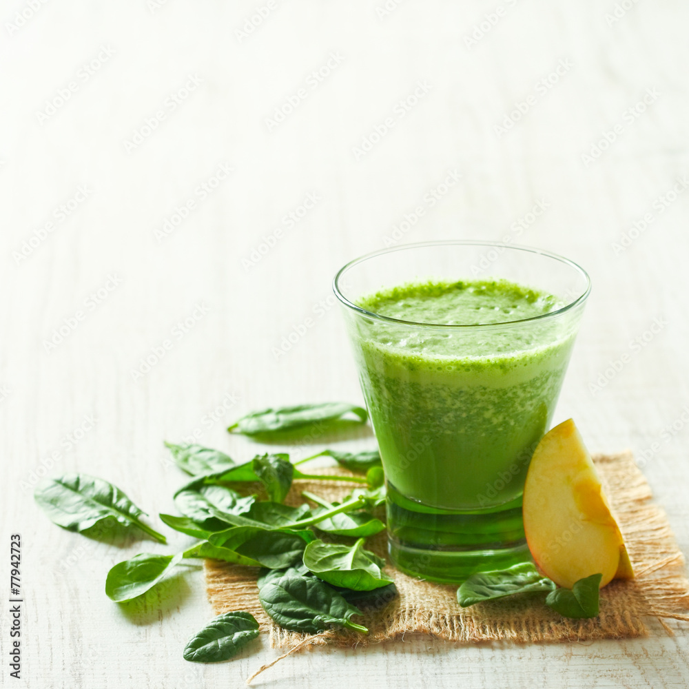 Spinach and apple smoothie Spinach and apple smoothie