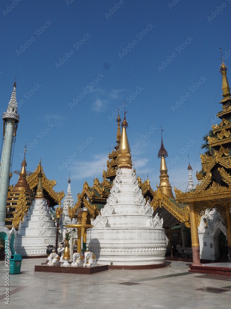 Shwedagon en Rangun (Myanmar) Shwedagon en Rangun (Myanmar)