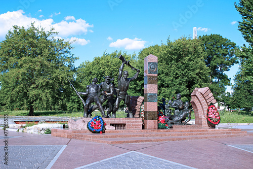 Monument to the fallen defenders of Brest Fortress photo