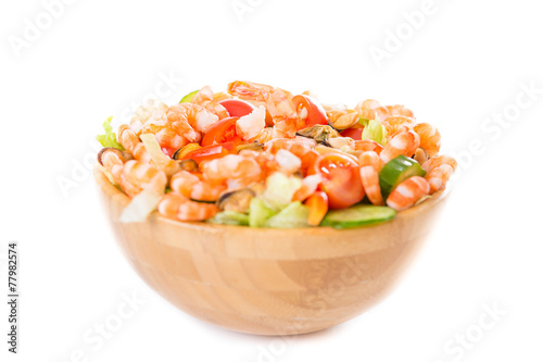 salad with shrimp and mussels