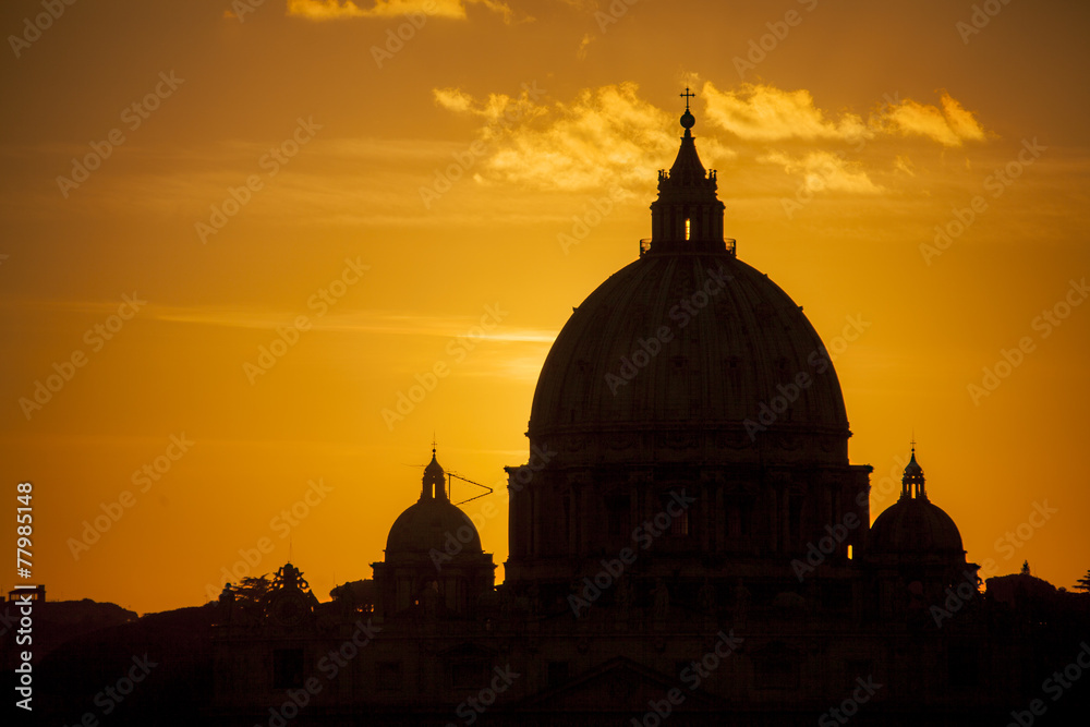 Cupola di San Pietro al tramonto