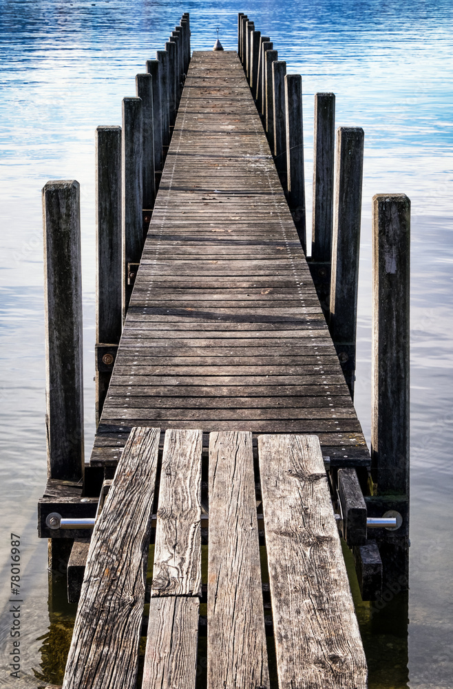 Fototapeta premium old wooden jetty