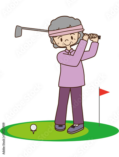 ゴルフをする高齢の女性