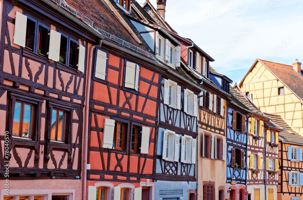 Obraz premium Maison colorée d'alsace