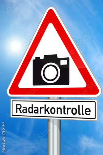 Verkehrszeichen Vorsicht Radarkontrolle photo