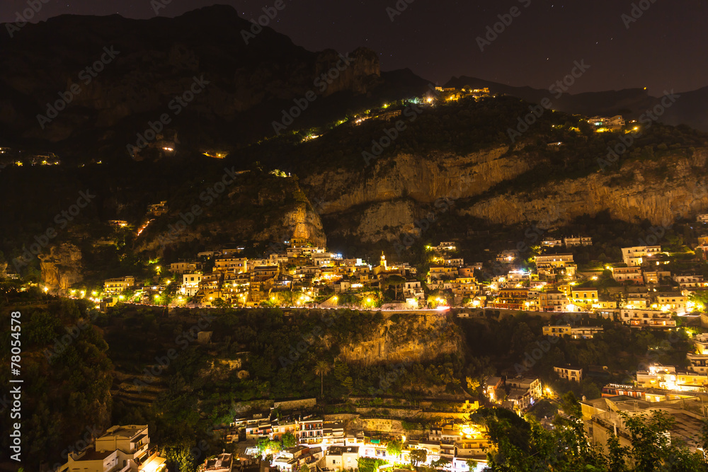 Fototapeta premium Night view of Positano