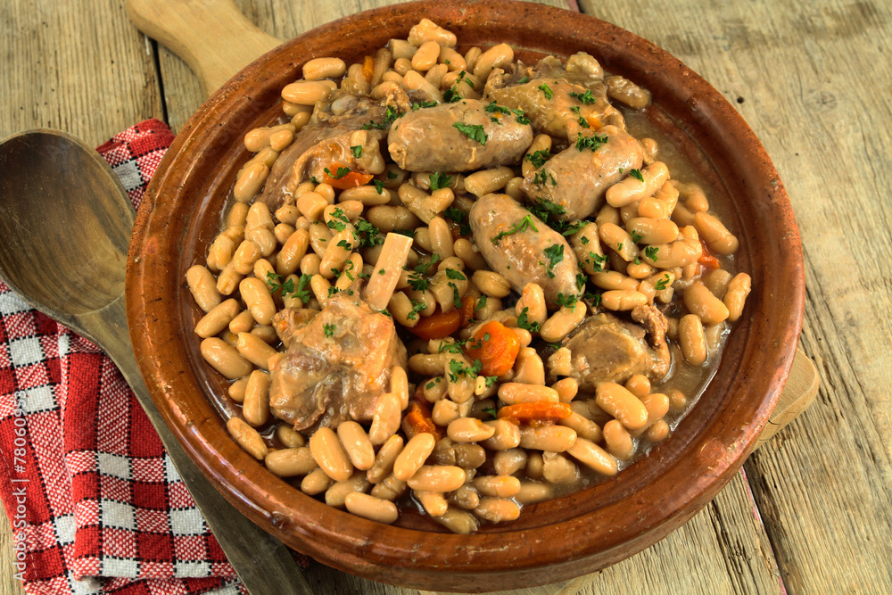 Fototapeta premium cassoulet au confit de canard