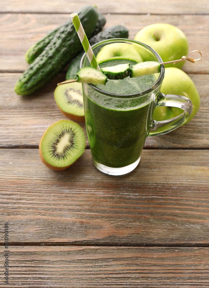 Green fresh healthy juice with fruits and vegetables Green fresh healthy juice with fruits and vegetables