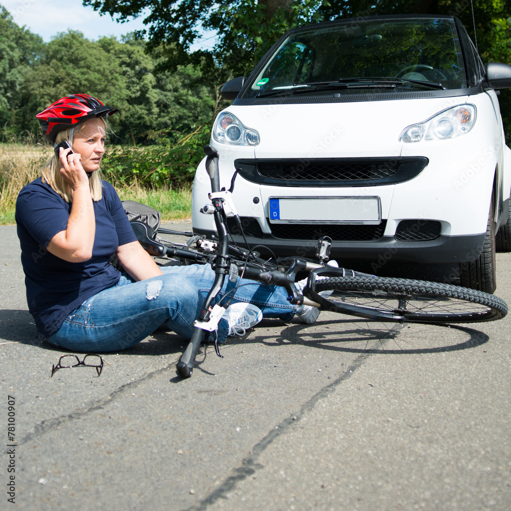 telefonisch hilfe holen StockFoto Adobe Stock