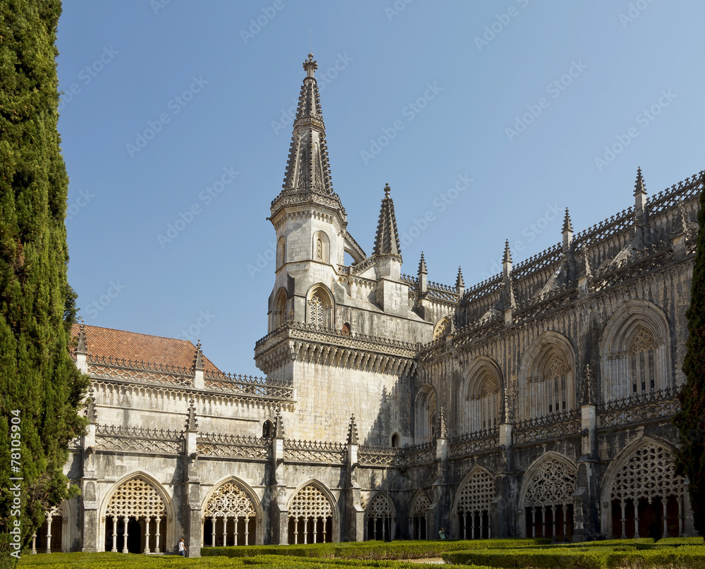 Obraz premium Courtyard of Batalha Monastery