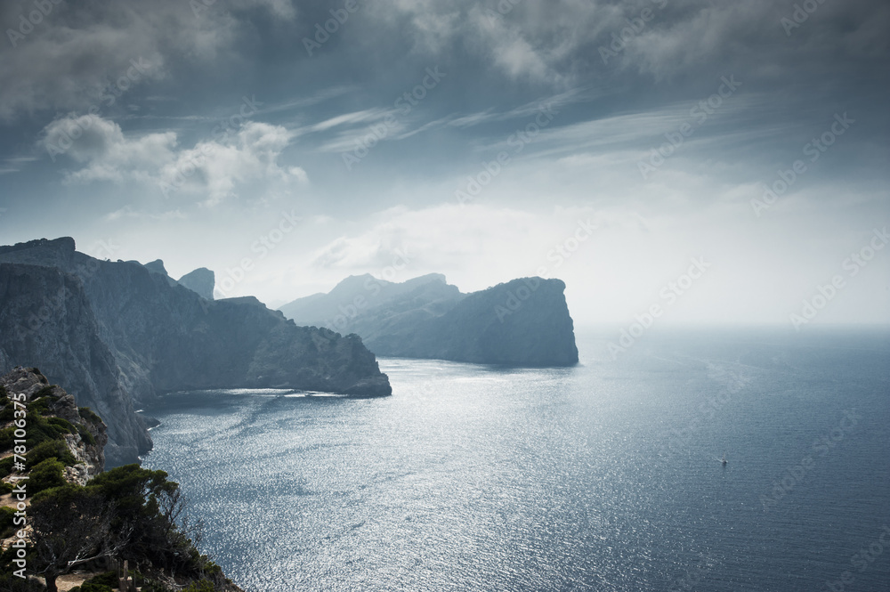 Mallorca cliffs