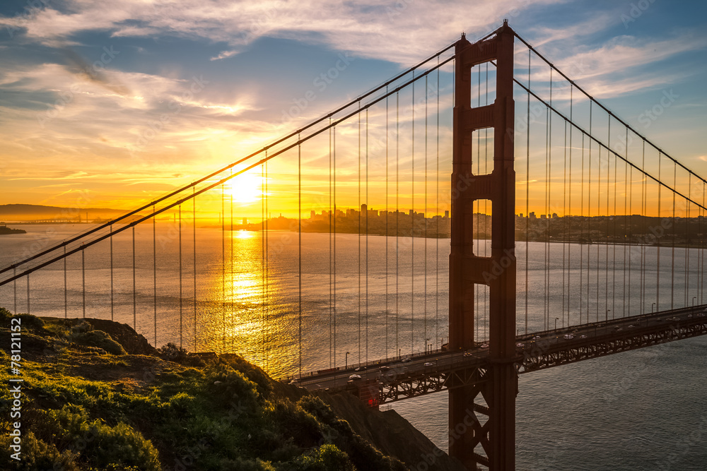 Golden Gate Bridge in San Francisco sunrise