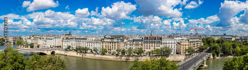 Seine and Notre Dame de Paris #78129383