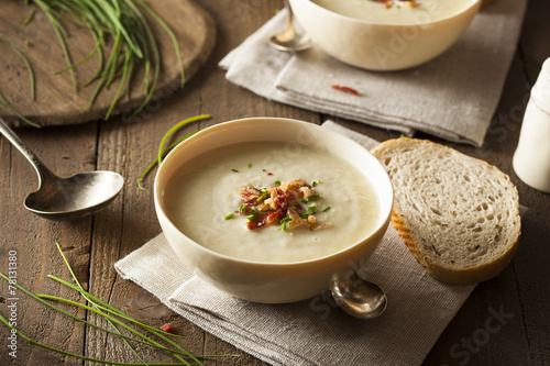 Homemade Creamy Potato and Leek Soup photo