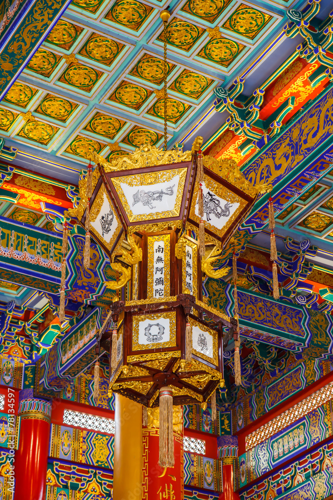 Lamp in Chinese temple 