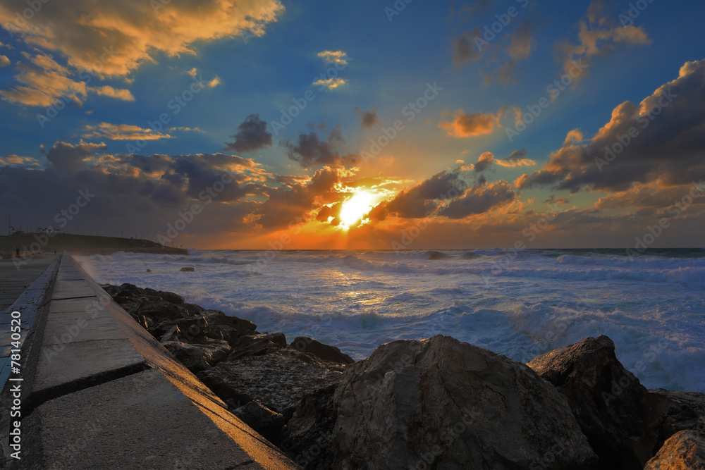 Naklejka premium Winter promenade