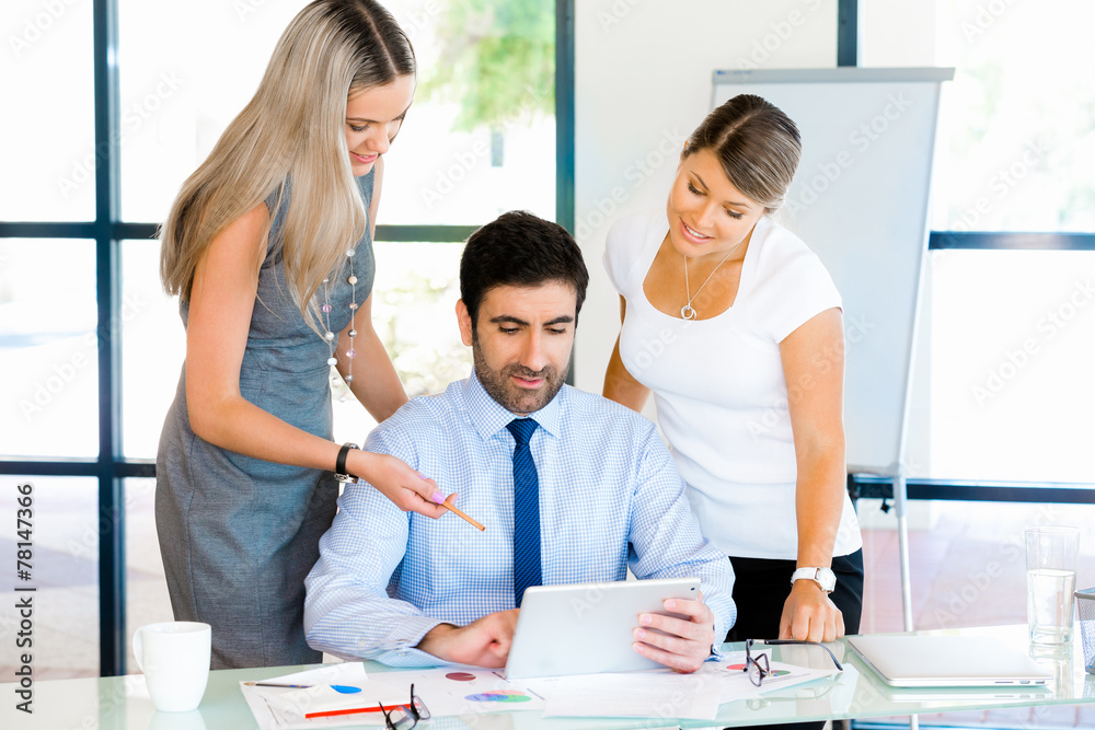 Fototapeta premium Meeting of great creative minds