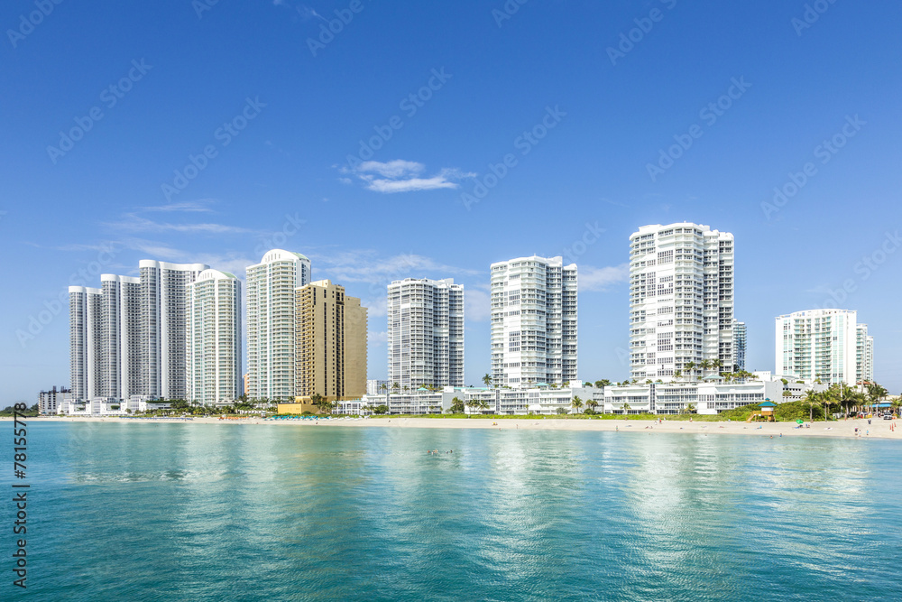 beautiful beach with condomiums and skyscraper in Sunny Islands beautiful beach with condomiums and skyscraper in Sunny Islands