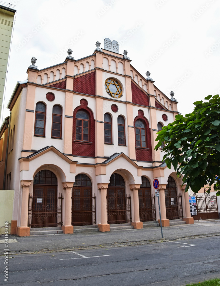 Facade of the synagogue