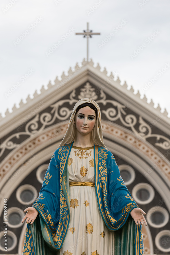 ธhe Blessed Virgin Mary, the mother of Jesus.