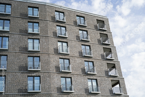 Fassade von modernen Wohngebäuden in Hamburg, Deutschland