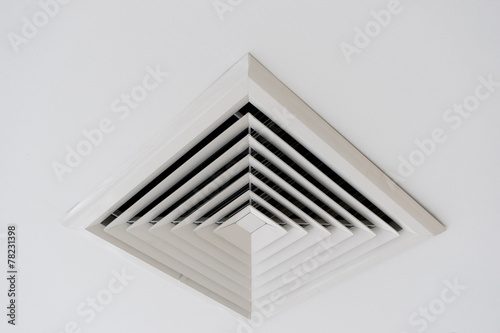 Ceiling ventilation of air condition