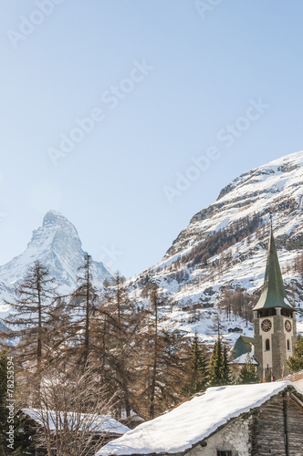 Zermatt, Bergdorf, Dorfkirche, Alpental, Winter, Schweiz