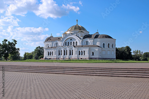 Tableau sur toile Garrison St. Nicholas Church (Garrison Church) in Brest Fortress