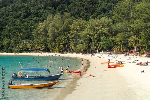 Plage sur les iles Perhentian