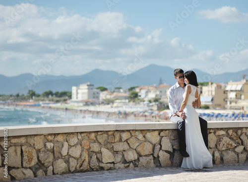 bride and groom in wedding day in Italy