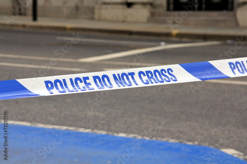 POLICE DO NOT CROSS Barrier Tape