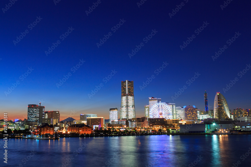 Minatomirai 21 area in the twilight in Yokohama, Japan Minatomirai 21 area in the twilight in Yokohama, Japan
