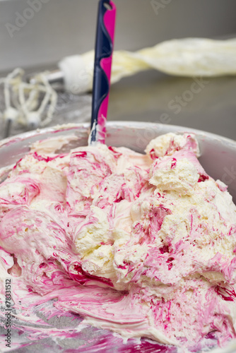 Wallpaper Mural color processing cream 5 Torontodigital.ca