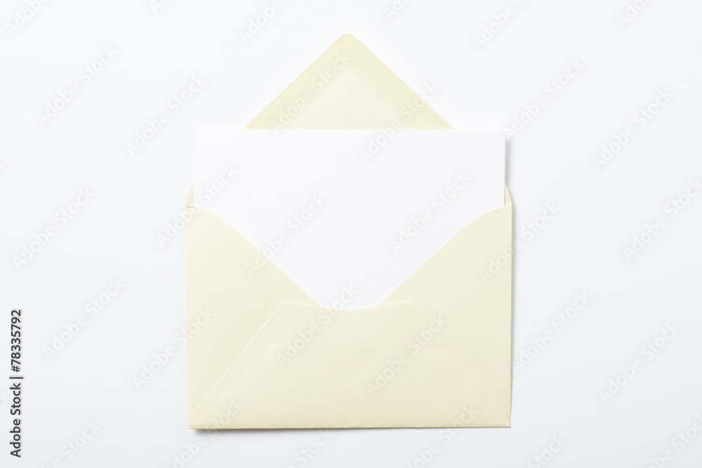 Sobre de papel y tarjeta Sobre de papel y tarjeta