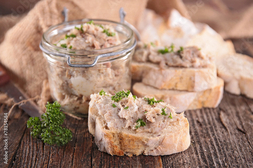 bread with meat spread photo