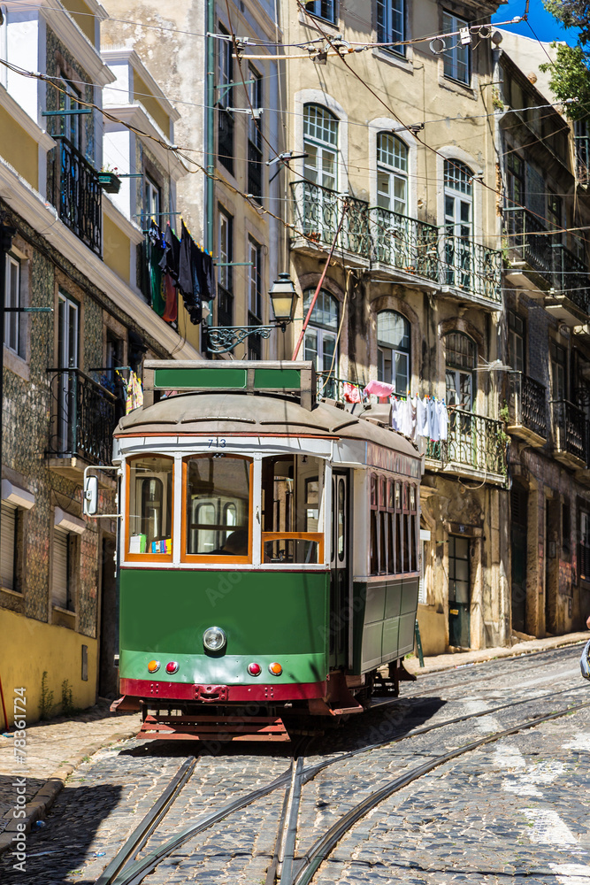 Fototapeta premium Lisbon tram