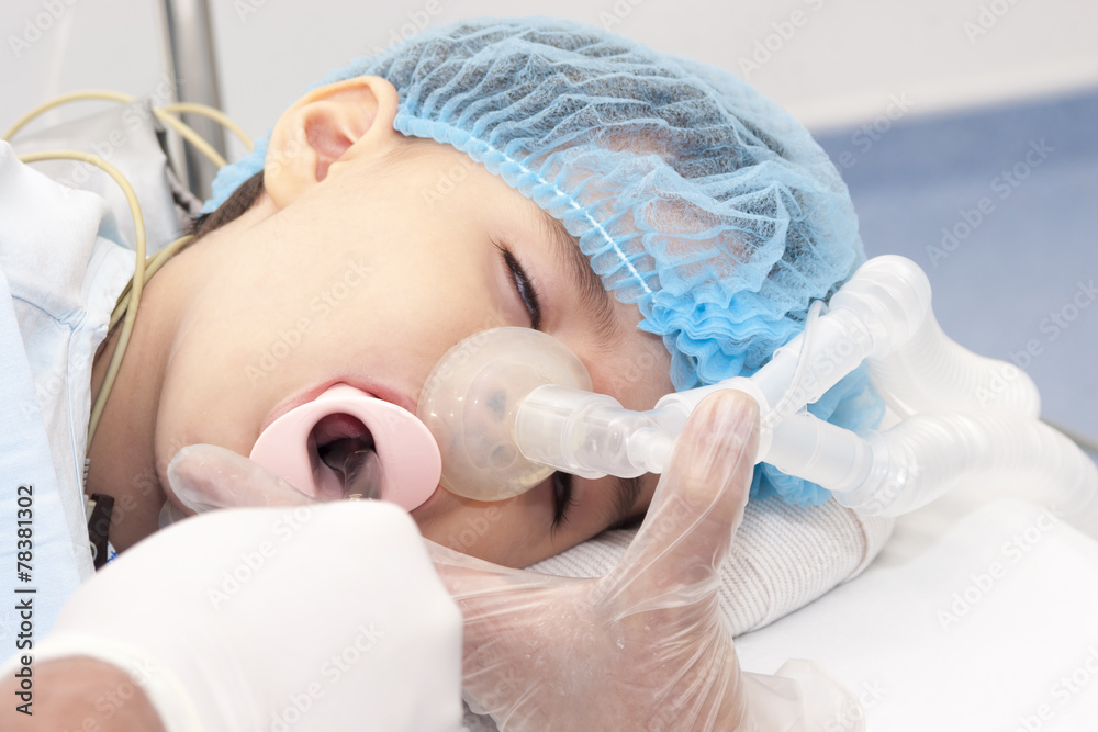 Naklejka premium Child patient receiving artificial ventilation