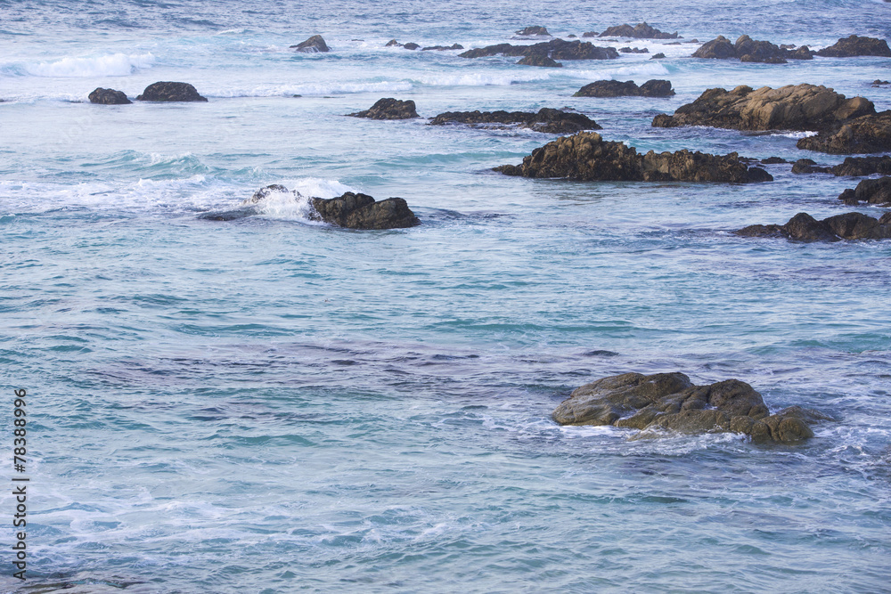 Fototapeta premium cliffs and waves