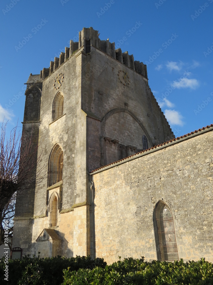 Charente-Maritime - Marsilly - Eglise fortifiée