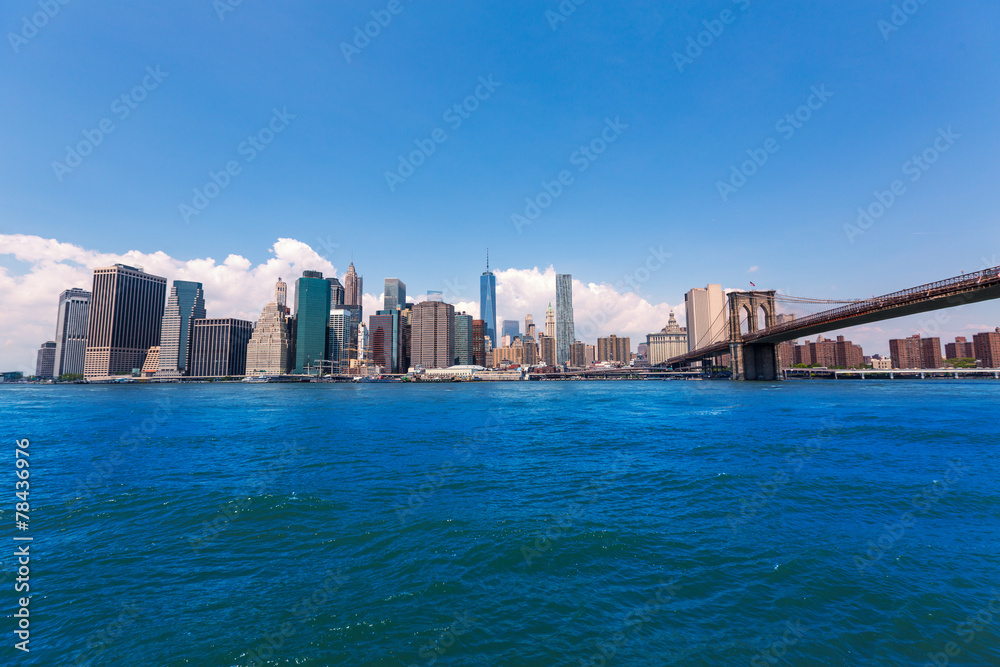 Fototapeta premium Brooklyn Bridge and Manhattan skyline New York