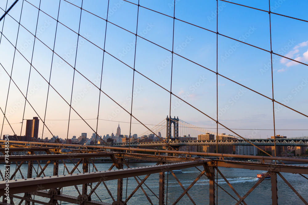 Fototapeta premium Manhattan Bridge from Brooklyn bridge New York