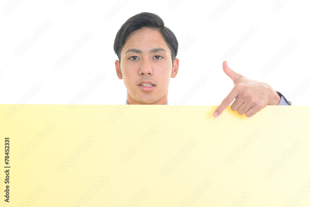 微笑む男性 微笑む男性