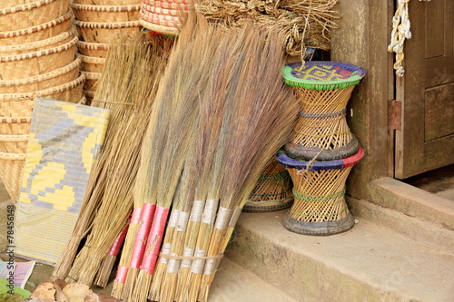 Broom-stool-wicker baskets. Dhulikhel-Nepal. 1054 photo