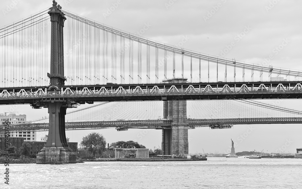 Manhattan Bridge, Brooklyn Bridge, and Statue of Liberty.