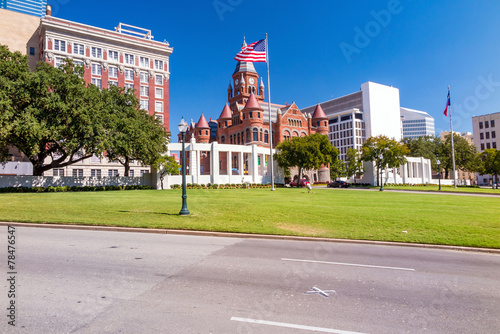 Photos X on the road where President John F. Kennedy was assassinated