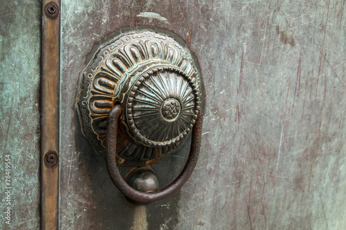 Bronze door's knocker © jimmyan8511
