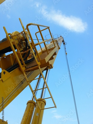 Wallpaper Mural Crane at the oil&gas platform. Torontodigital.ca