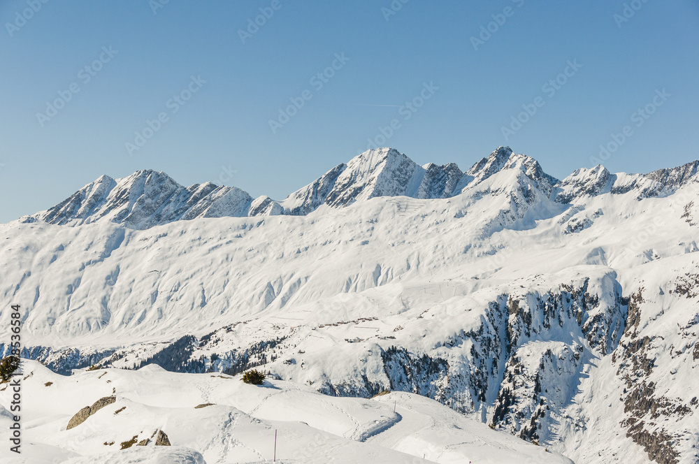 Belalp, Walliser Dorf, Alpen, Höhenwanderung, Winter, Schweiz