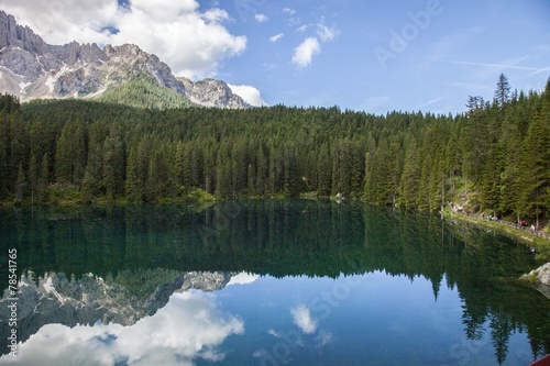 Fototapeta Naklejka Na Ścianę i Meble -  Trentino Alto Adige,lago di Carezza